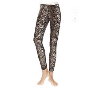 NWT Memoi leopard print leggings